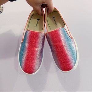 Crew cuts Rainbow van slide size three.